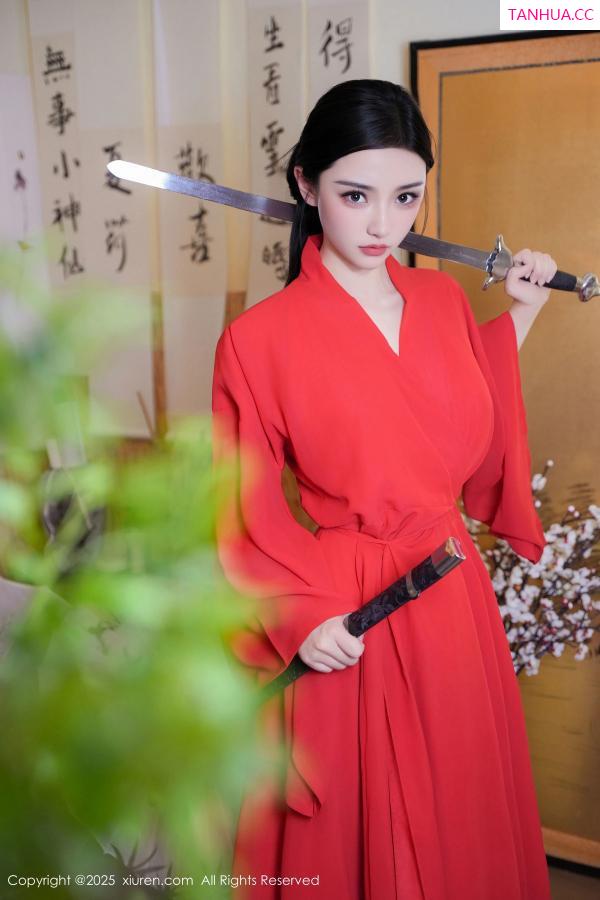   [XiuRen]高清写真图 2025.02.17 No.9890 妙可可Cheese 美腿丝袜第6张图片